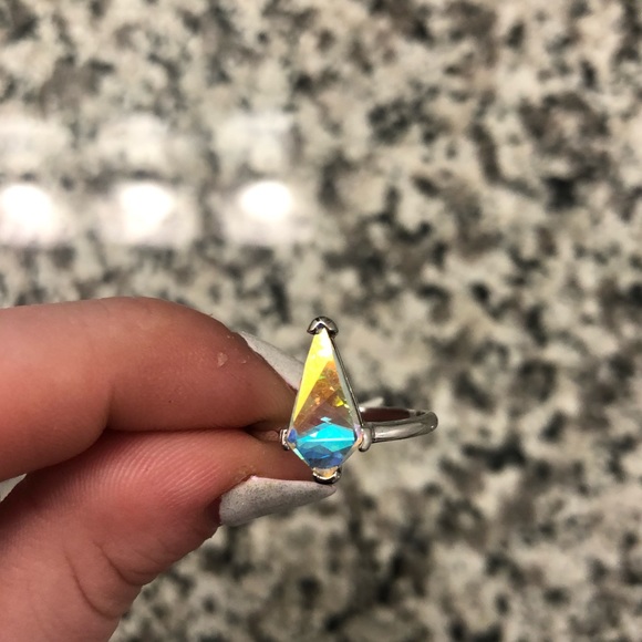 NWT Fragrant Jewels Beautiful Ring - Picture 2 of 4